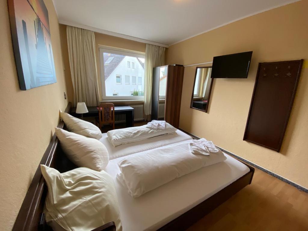 Taverna Hotel Roemerkrug Hanower Zewnętrze zdjęcie